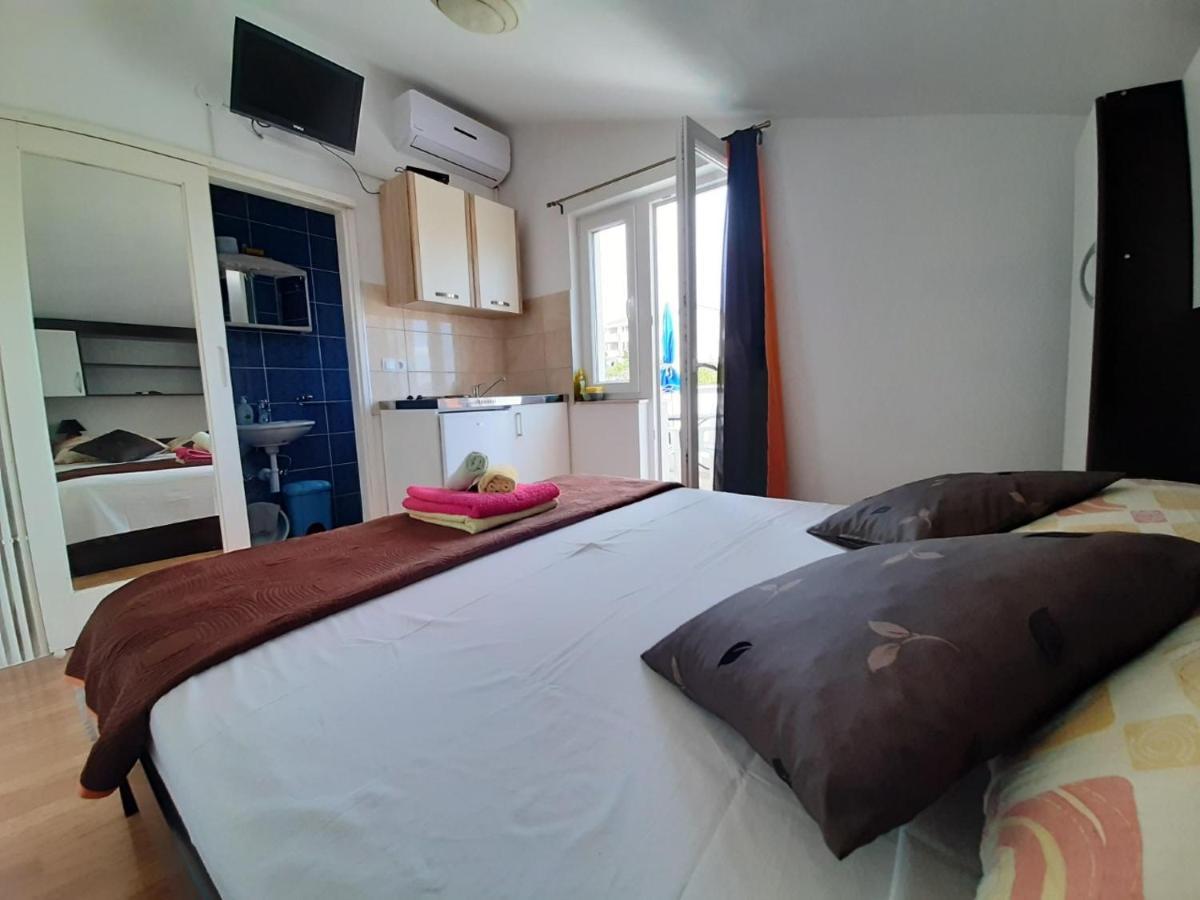 Apartments & Rooms Milena Vodice Luaran gambar