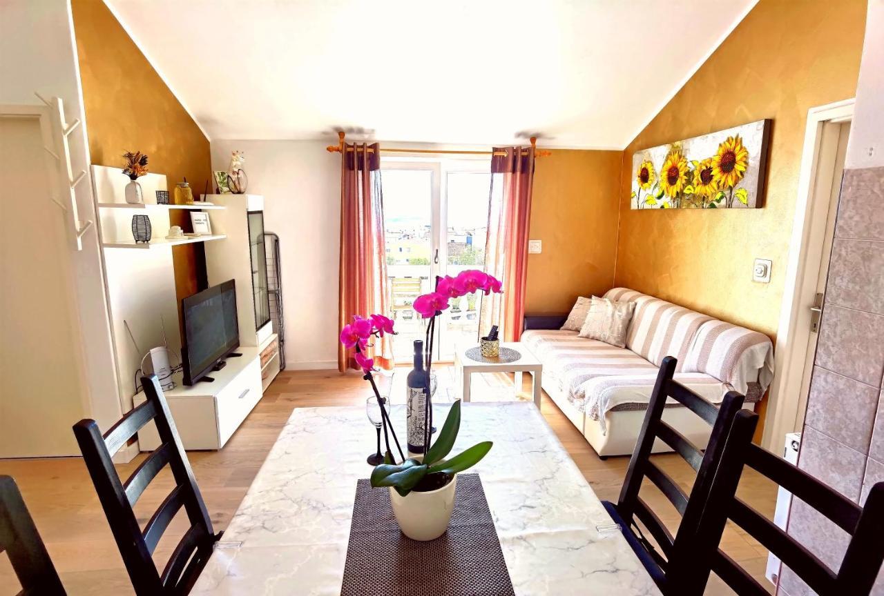 Apartments & Rooms Milena Vodice Luaran gambar