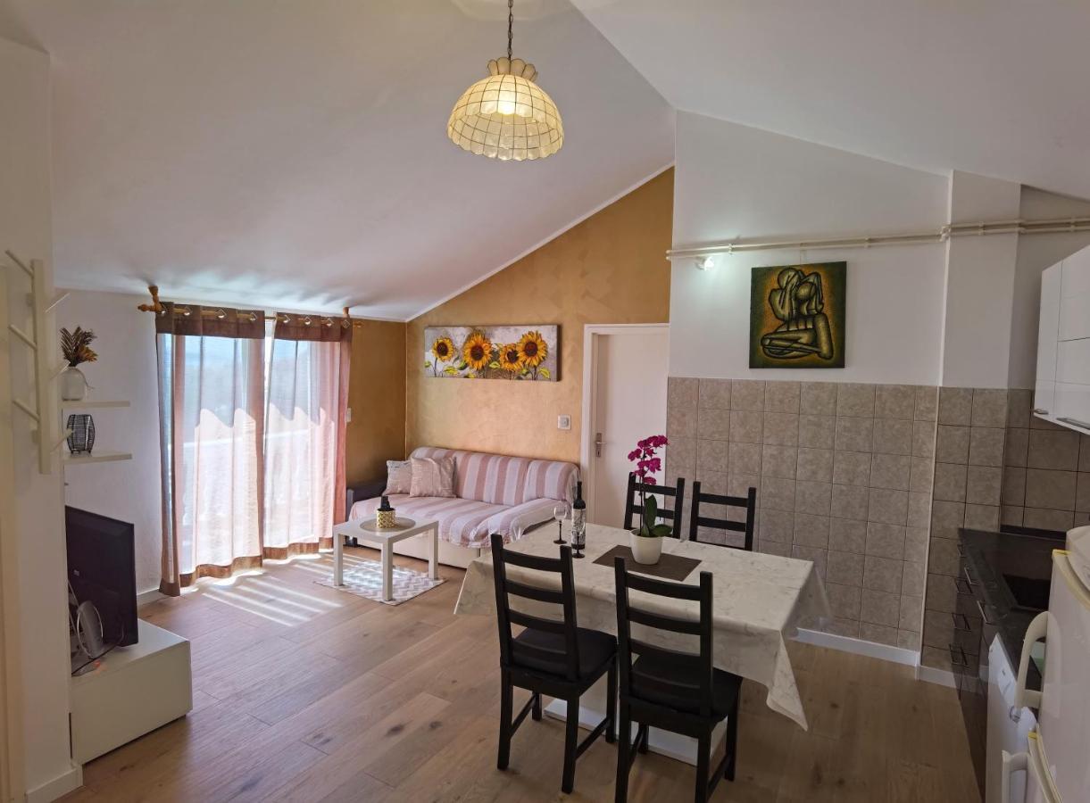 Apartments & Rooms Milena Vodice Luaran gambar