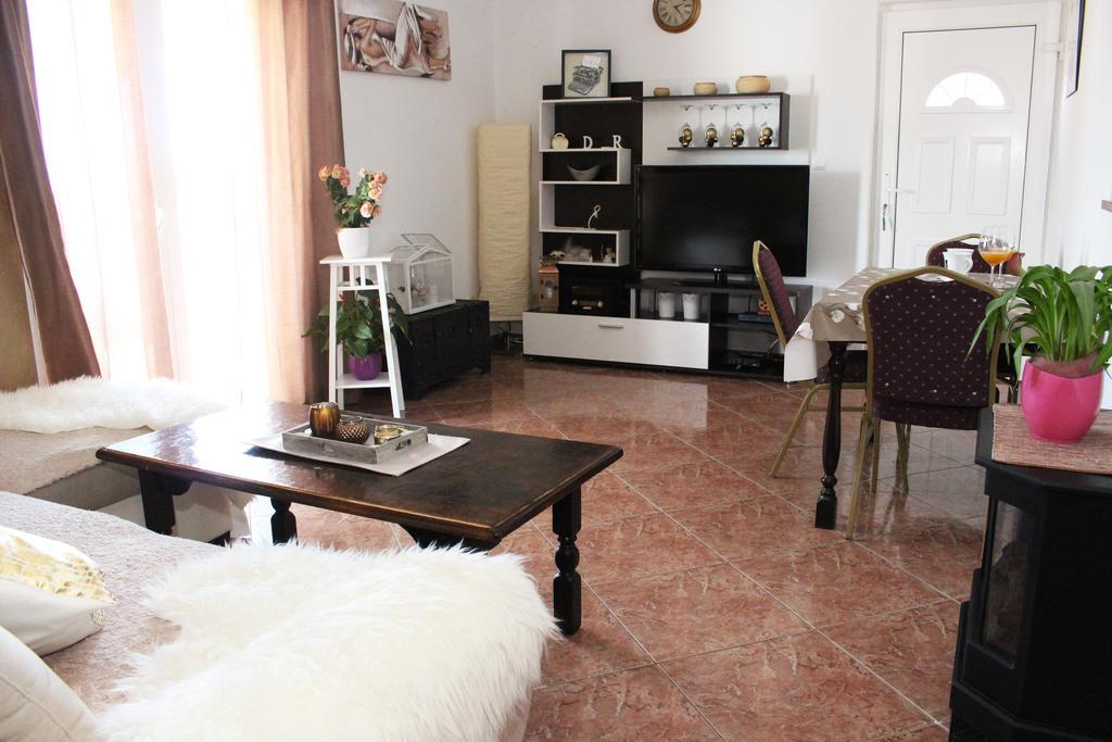 Apartments & Rooms Milena Vodice Luaran gambar