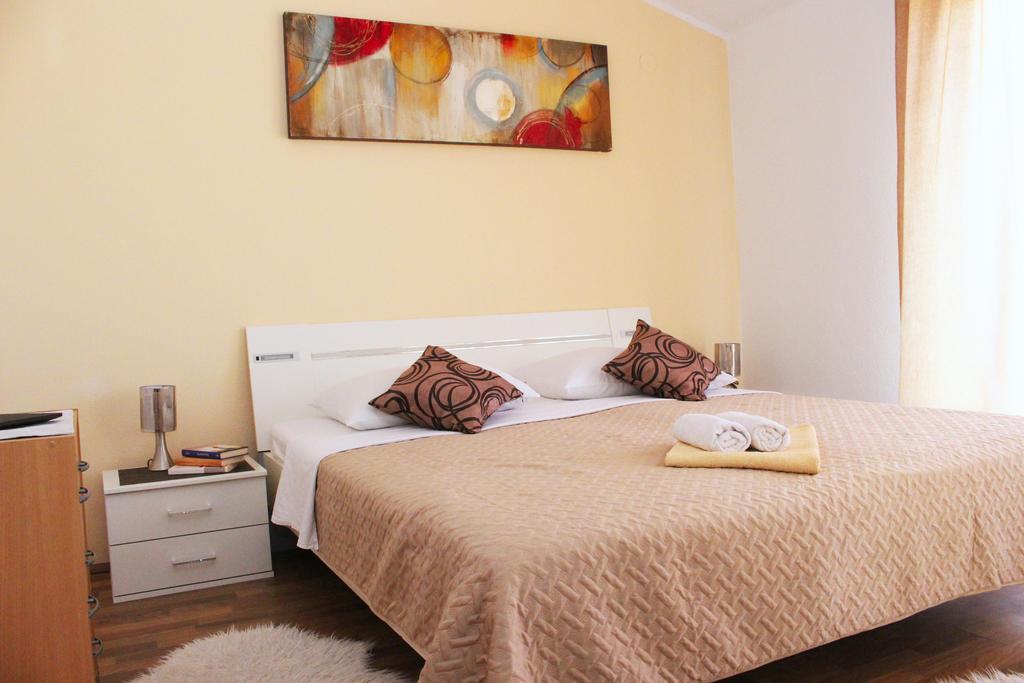 Apartments & Rooms Milena Vodice Luaran gambar