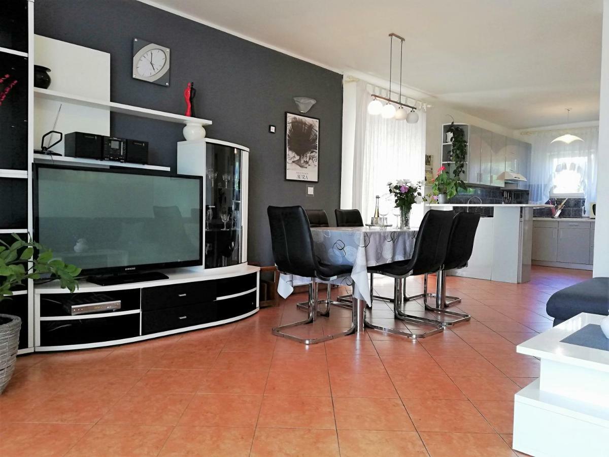 Apartments & Rooms Milena Vodice Luaran gambar